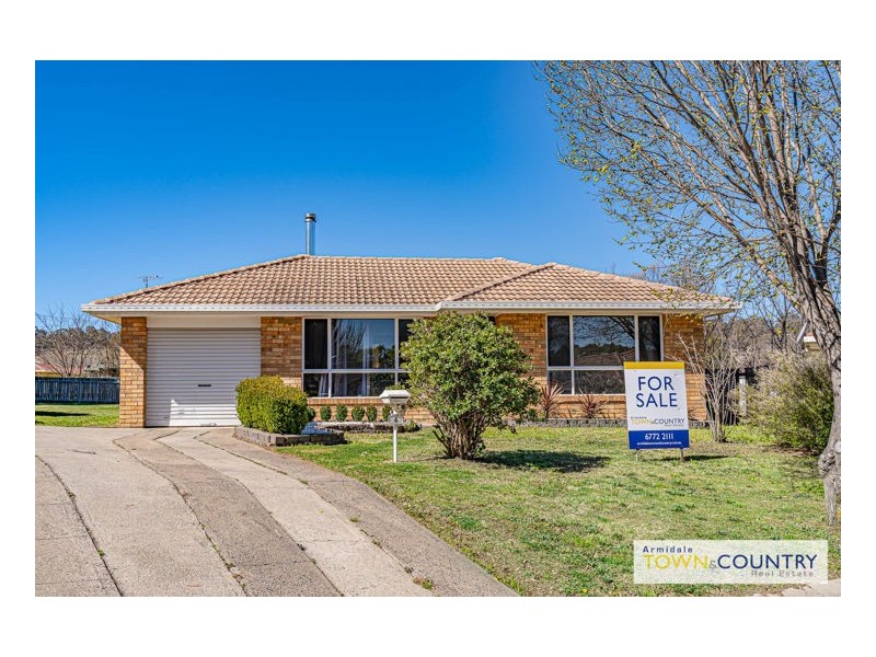 6 Centennial Close, Armidale NSW 2350