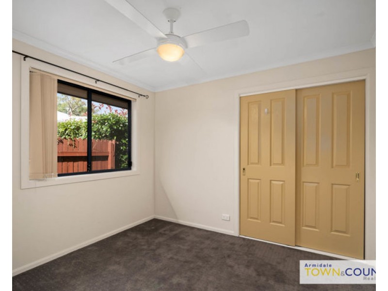 1/10-12 Speare Ave, Armidale NSW 2350