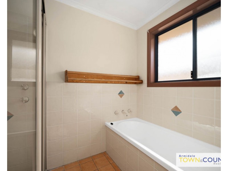 1/10-12 Speare Ave, Armidale NSW 2350