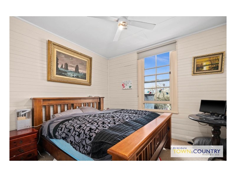 11 School Road, Wollomombi NSW 2350