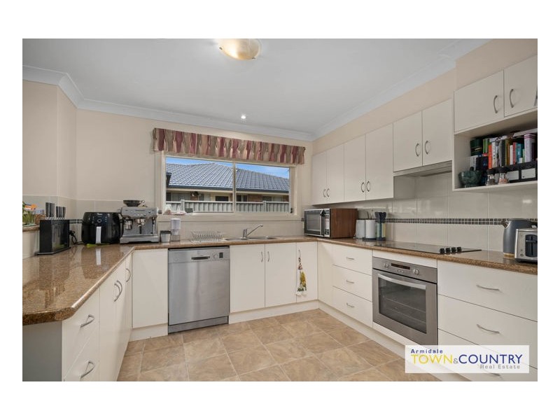 7 Rusden Court, Armidale NSW 2350