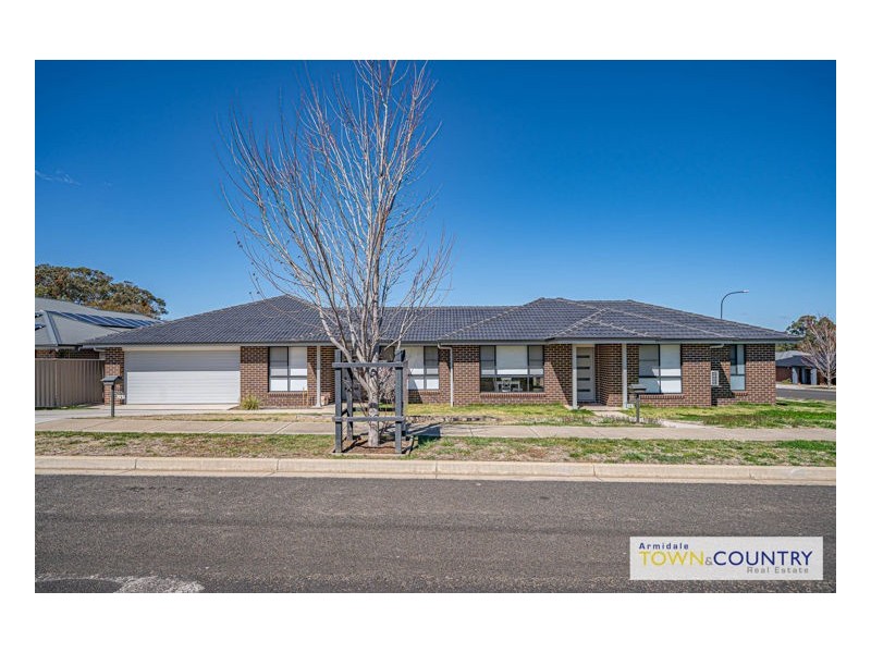 2/67 Link Road, Armidale NSW 2350