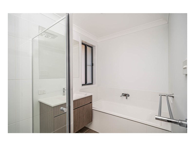 2/67 Link Road, Armidale NSW 2350