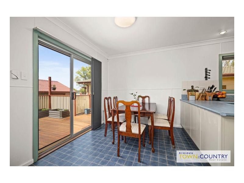 2 Claude Street, Armidale NSW 2350