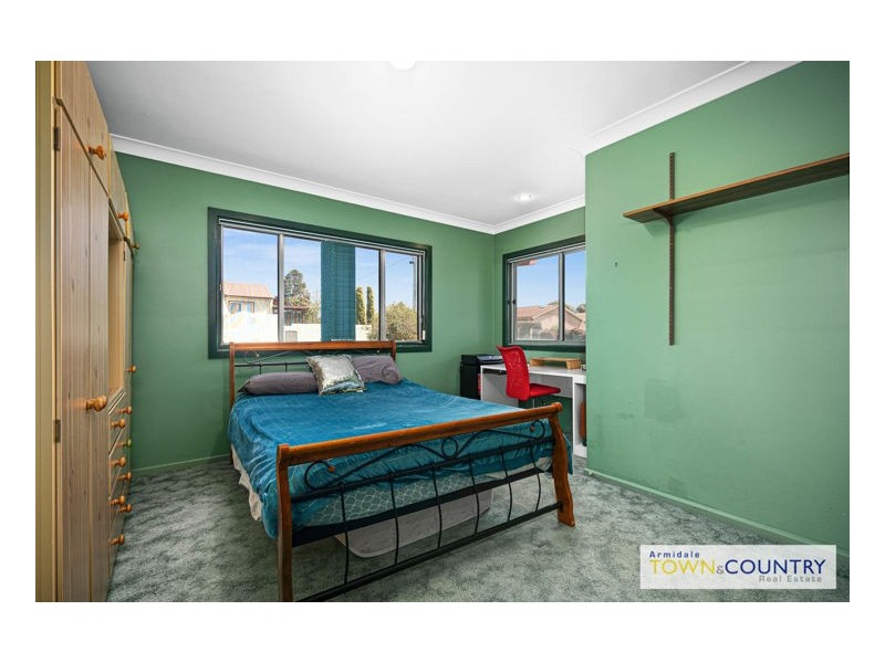 2 Claude Street, Armidale NSW 2350