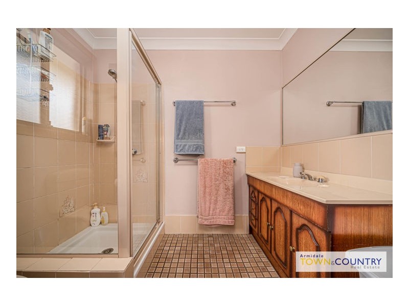 26 Barloo Road, Armidale NSW 2350