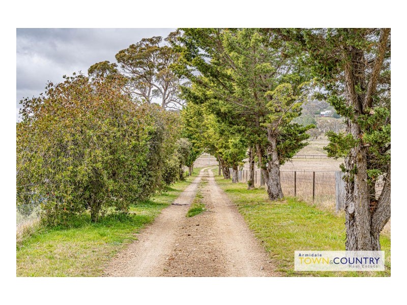 26 Barloo Road, Armidale NSW 2350