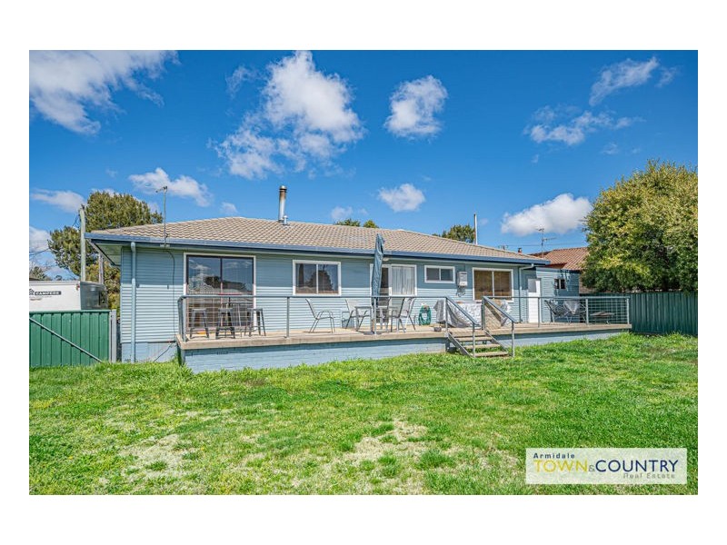 31 Bowman Avenue, Armidale NSW 2350