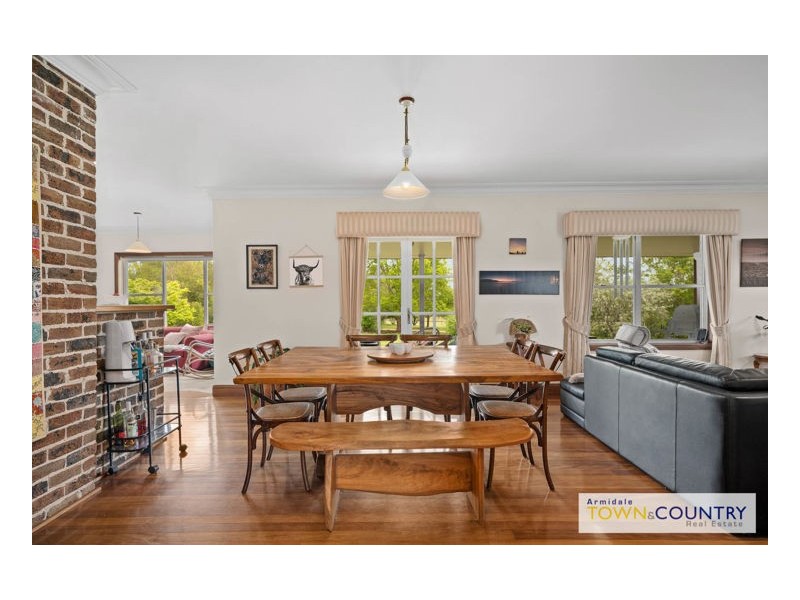 13 Red Hill Way, Armidale NSW 2350