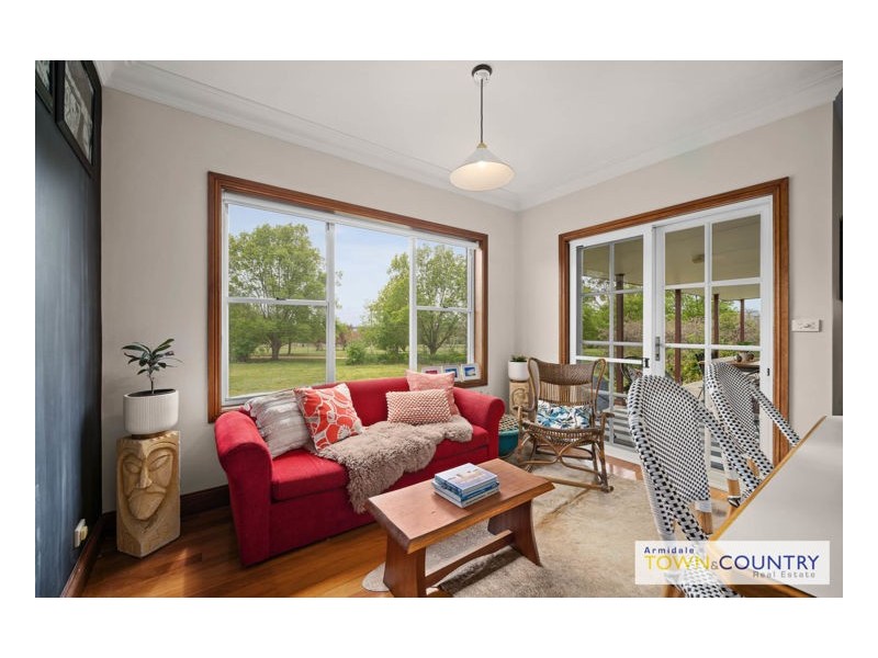 13 Red Hill Way, Armidale NSW 2350