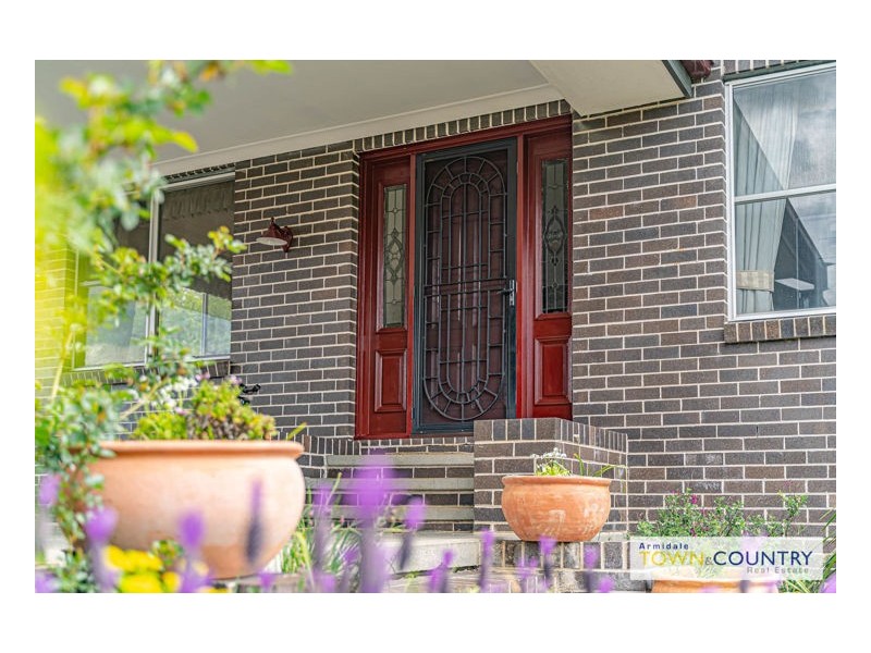 13 Red Hill Way, Armidale NSW 2350