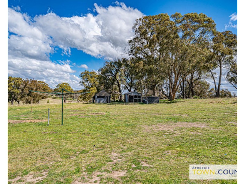 279 Warrane Road, Armidale NSW 2350