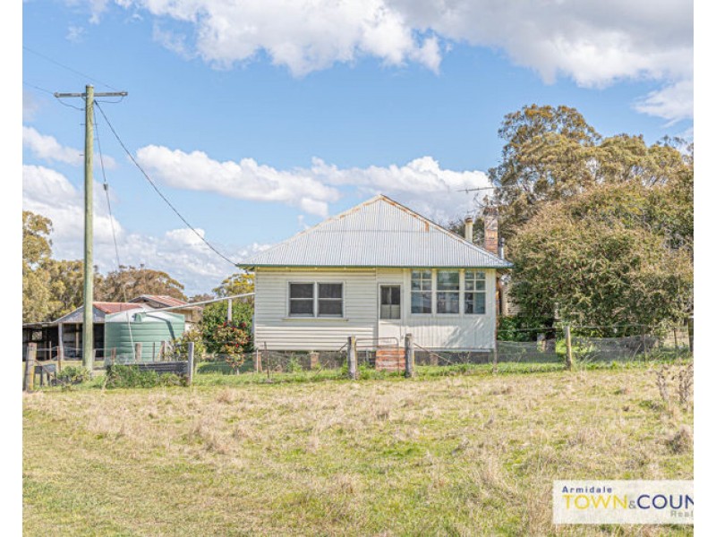 279 Warrane Road, Armidale NSW 2350