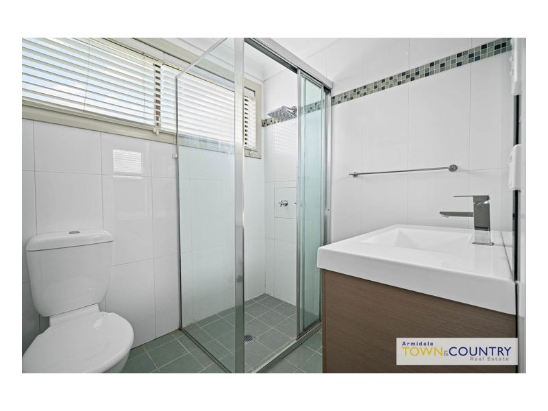 3 Bishop Crescent, Armidale NSW 2350