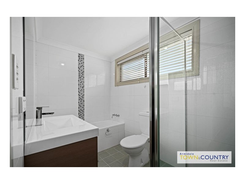 3 Bishop Crescent, Armidale NSW 2350