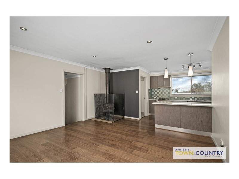 3 Bishop Crescent, Armidale NSW 2350