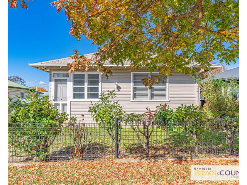 139a Butler Street, Armidale NSW 2350