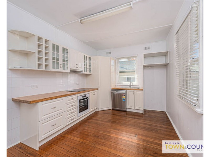 139a Butler Street, Armidale NSW 2350