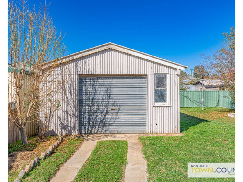 139a Butler Street, Armidale NSW 2350