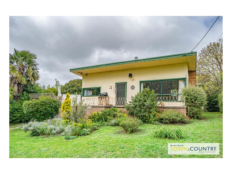 12 Merinda Place, Armidale NSW 2350