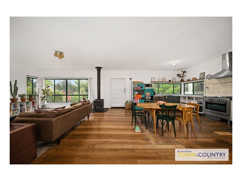 12 Merinda Place, Armidale NSW 2350