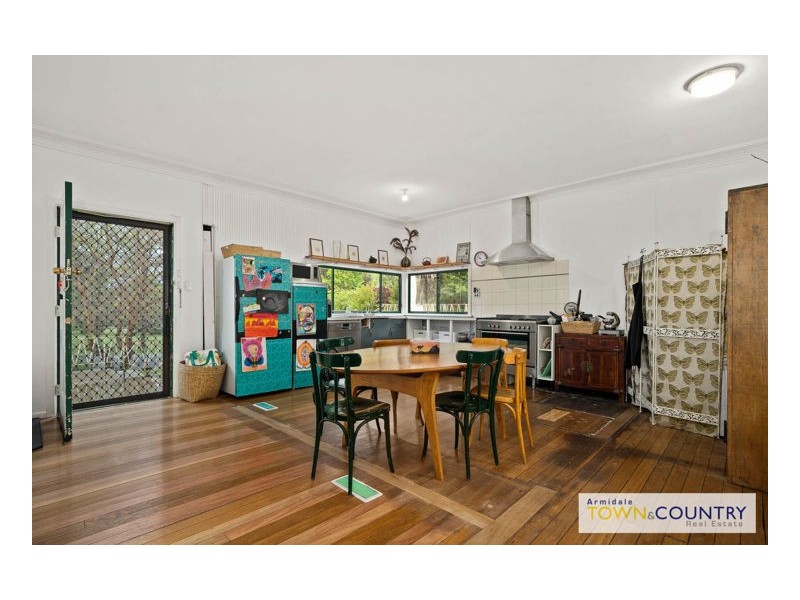 12 Merinda Place, Armidale NSW 2350