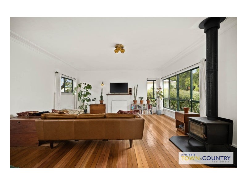 12 Merinda Place, Armidale NSW 2350