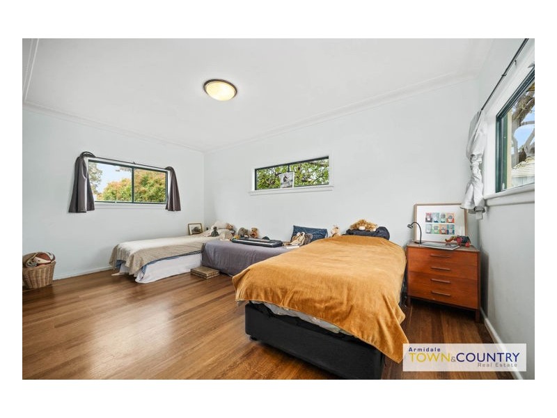 12 Merinda Place, Armidale NSW 2350