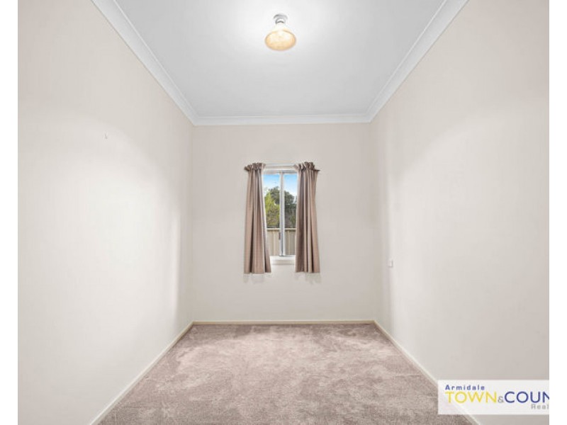 7 Barry Street, Armidale NSW 2350