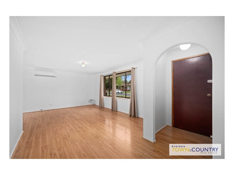 10 Sarah Place, Armidale NSW 2350