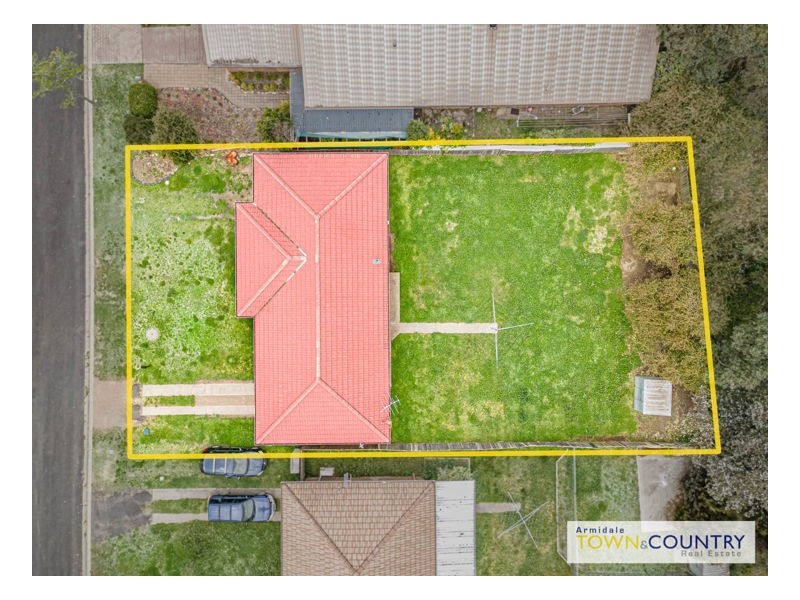 10 Sarah Place, Armidale NSW 2350