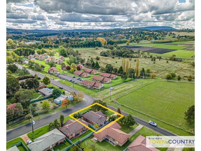 48 Claude Street, Armidale NSW 2350