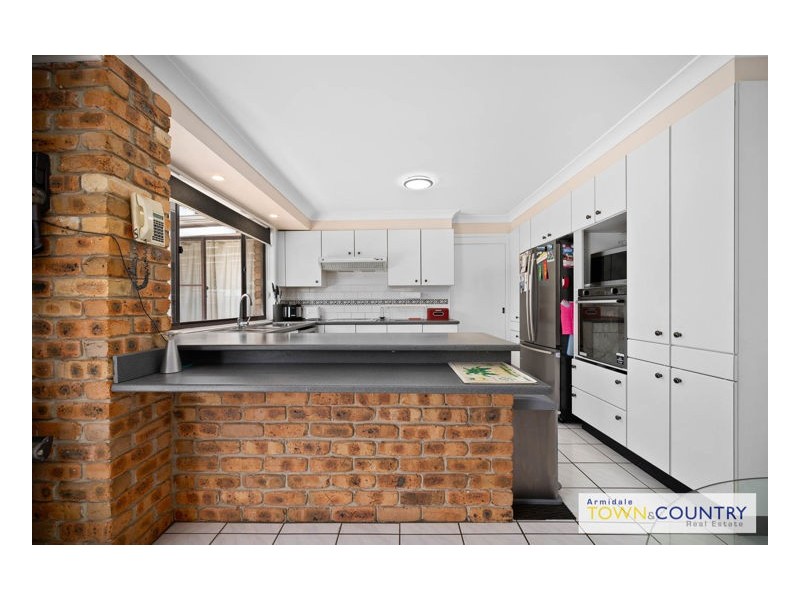 2 Wyevale Close, Armidale NSW 2350
