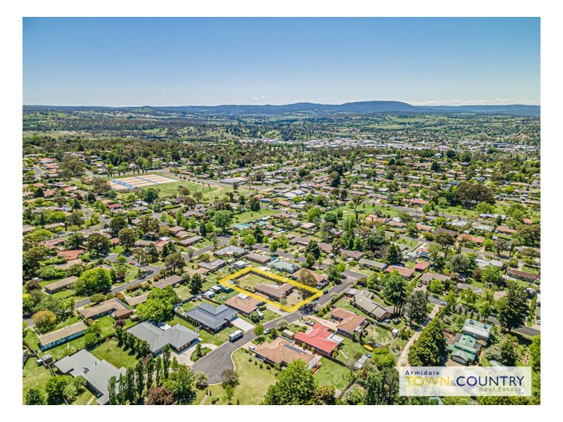 2 Wyevale Close, Armidale NSW 2350