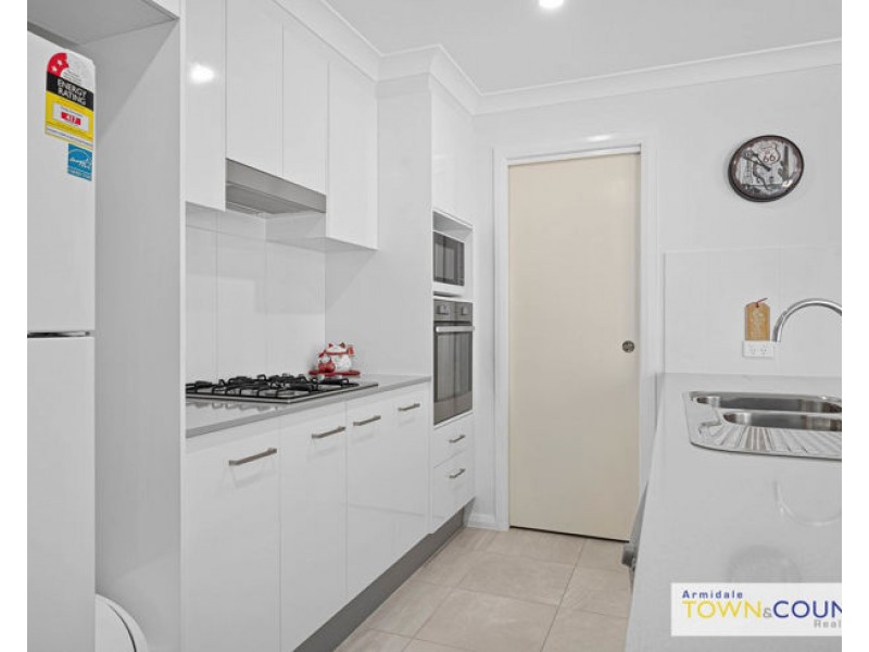 32 Cookes Road, Armidale NSW 2350