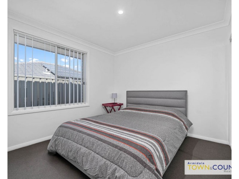 32 Cookes Road, Armidale NSW 2350