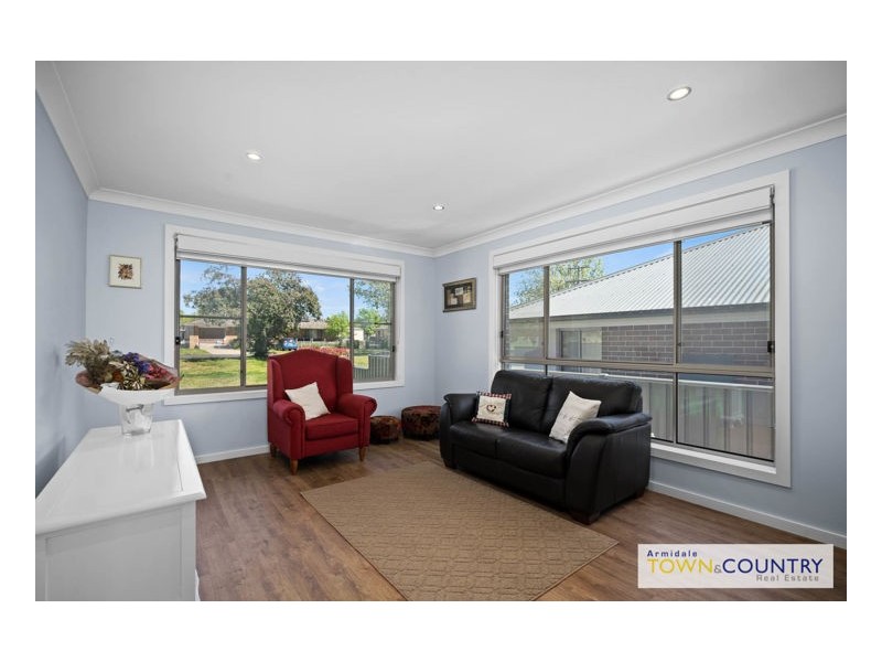 40 Plane Avenue, Uralla NSW 2358