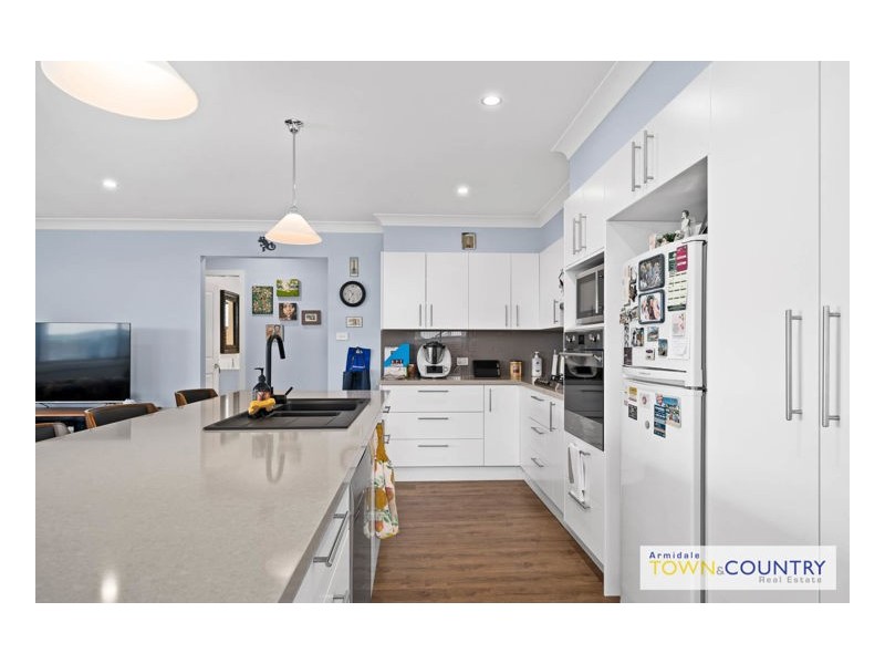 40 Plane Avenue, Uralla NSW 2358