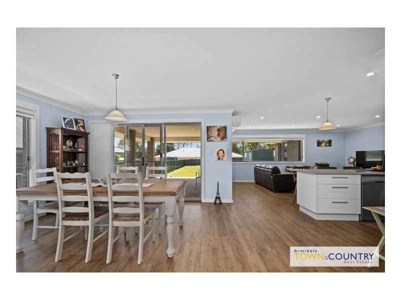 40 Plane Avenue, Uralla NSW 2358