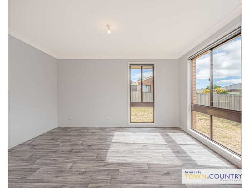 8 Pointsfield Place, Armidale NSW 2350