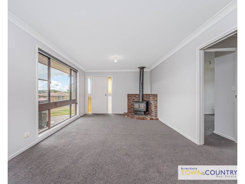 8 Pointsfield Place, Armidale NSW 2350