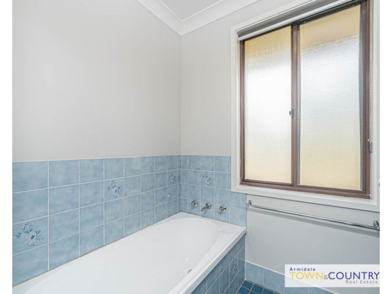 8 Pointsfield Place, Armidale NSW 2350