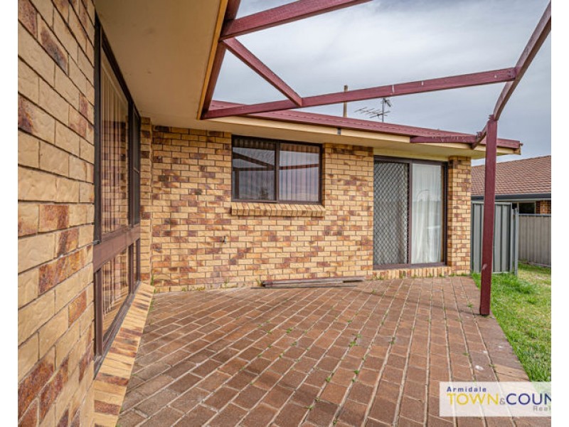 8 Pointsfield Place, Armidale NSW 2350