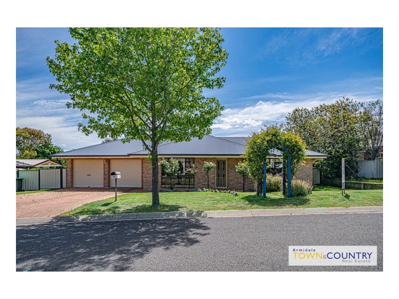 23 Eleanor Close, Armidale NSW 2350