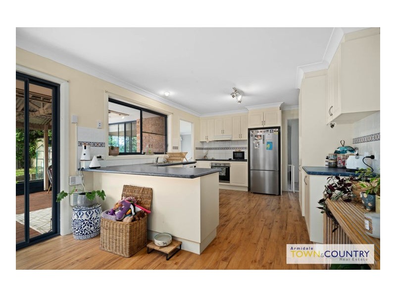23 Eleanor Close, Armidale NSW 2350