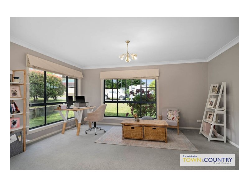 23 Eleanor Close, Armidale NSW 2350