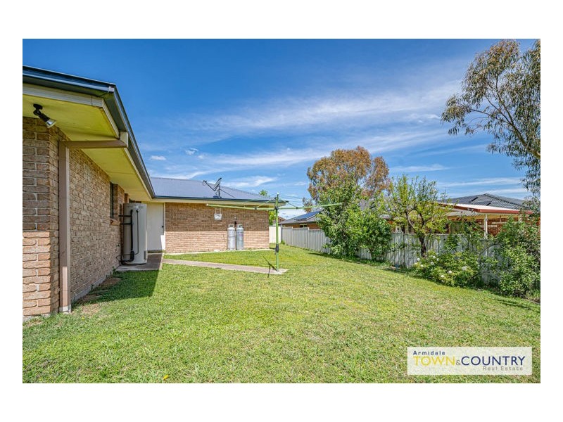 23 Eleanor Close, Armidale NSW 2350