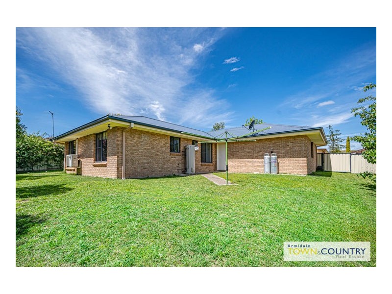 23 Eleanor Close, Armidale NSW 2350
