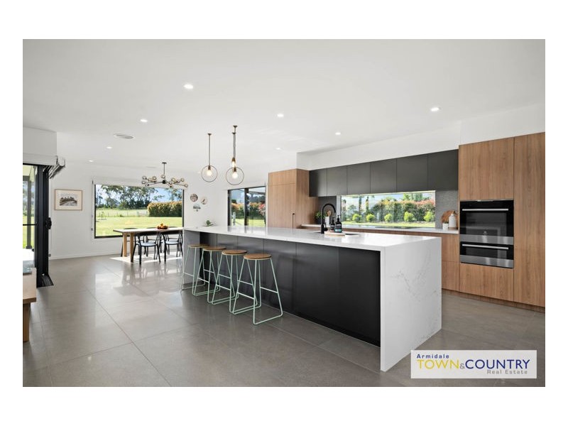 6 Lilley Lane, Armidale NSW 2350