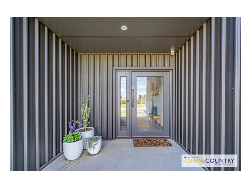 6 Lilley Lane, Armidale NSW 2350